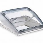 Ventana de techo de 40x40 estilo HEKI para el grosor del techo 43 - 60 mm con ventilación forzada 1
