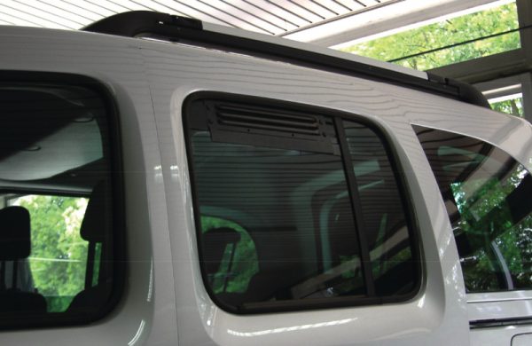 Grilla de ventilación de Kleilhaus: ventilación para las puertas de la casa del conductor 1