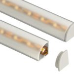 Perfil de esquina de aluminio 1.5m de largo, cubierta + clips;Para cintas LED 3